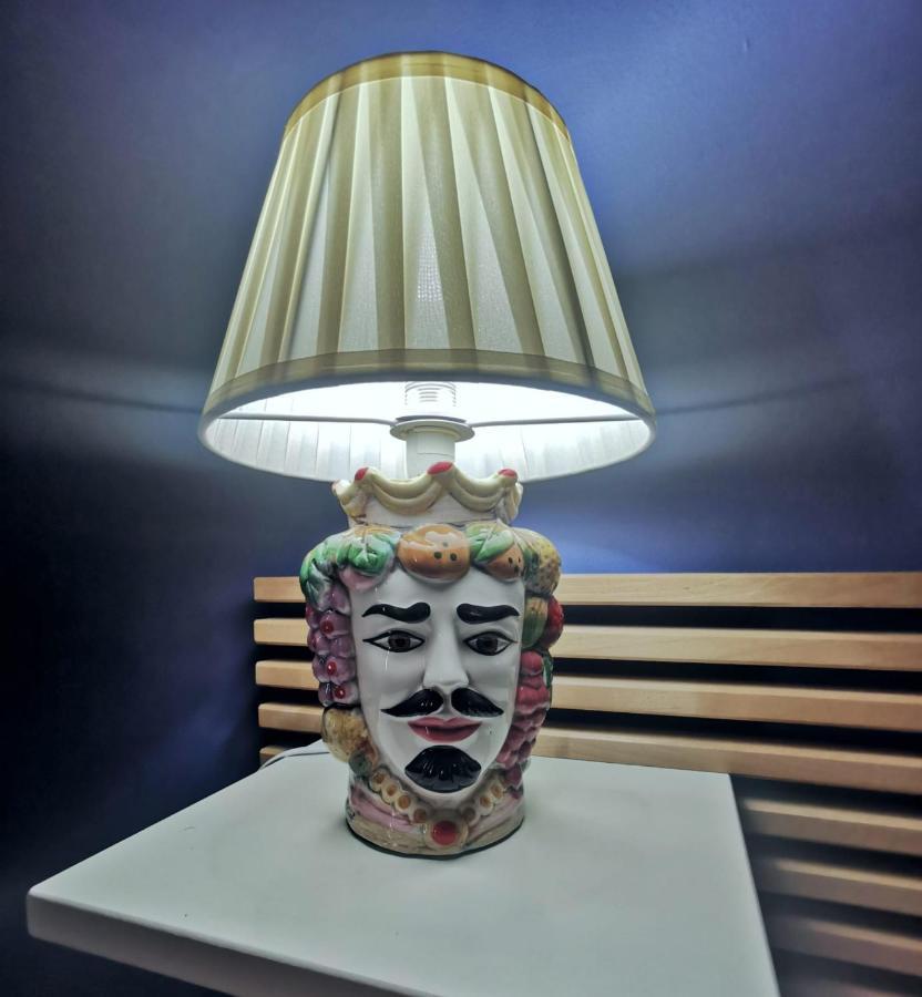 Sikelia Room 卡斯泰拉马莱 外观 照片