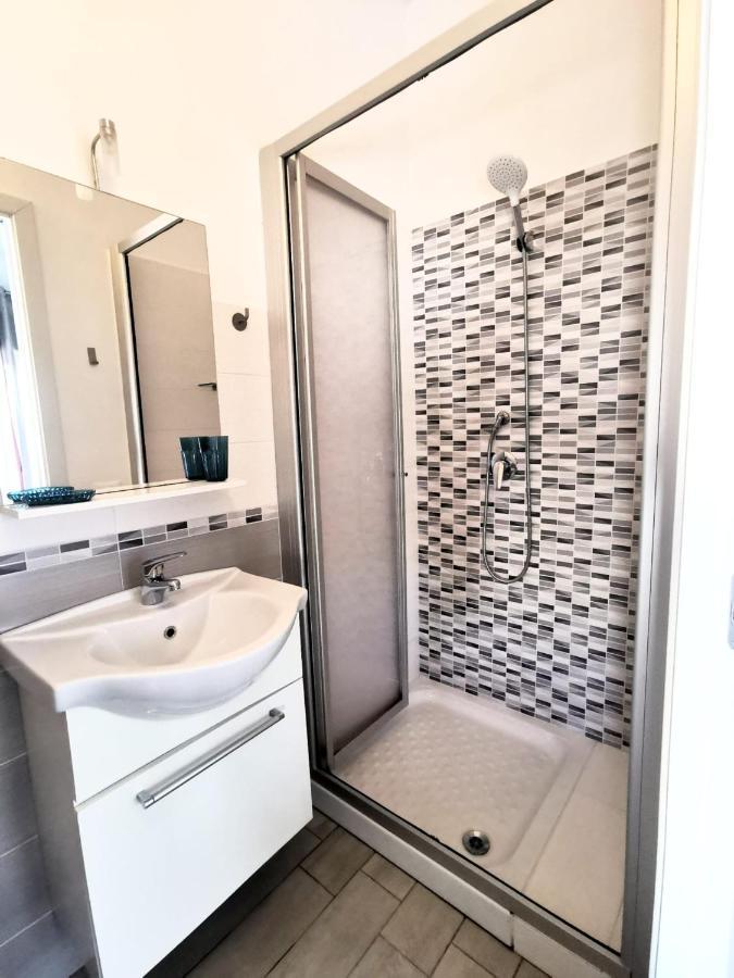 Sikelia Room 卡斯泰拉马莱 外观 照片