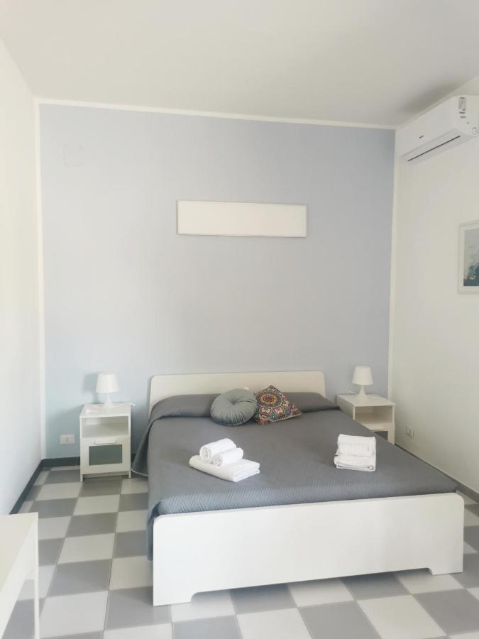 Sikelia Room 卡斯泰拉马莱 外观 照片