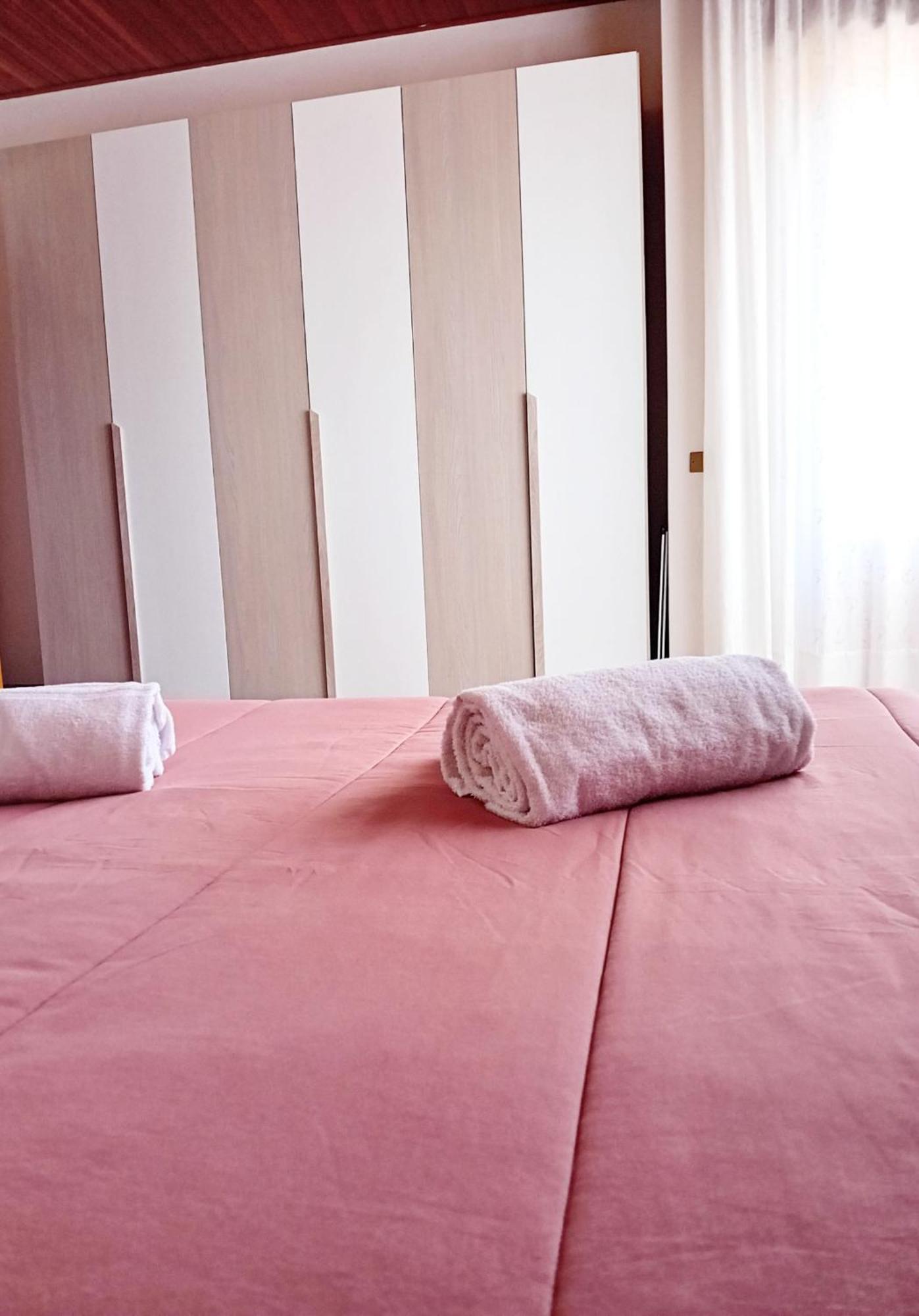 Sikelia Room 卡斯泰拉马莱 外观 照片