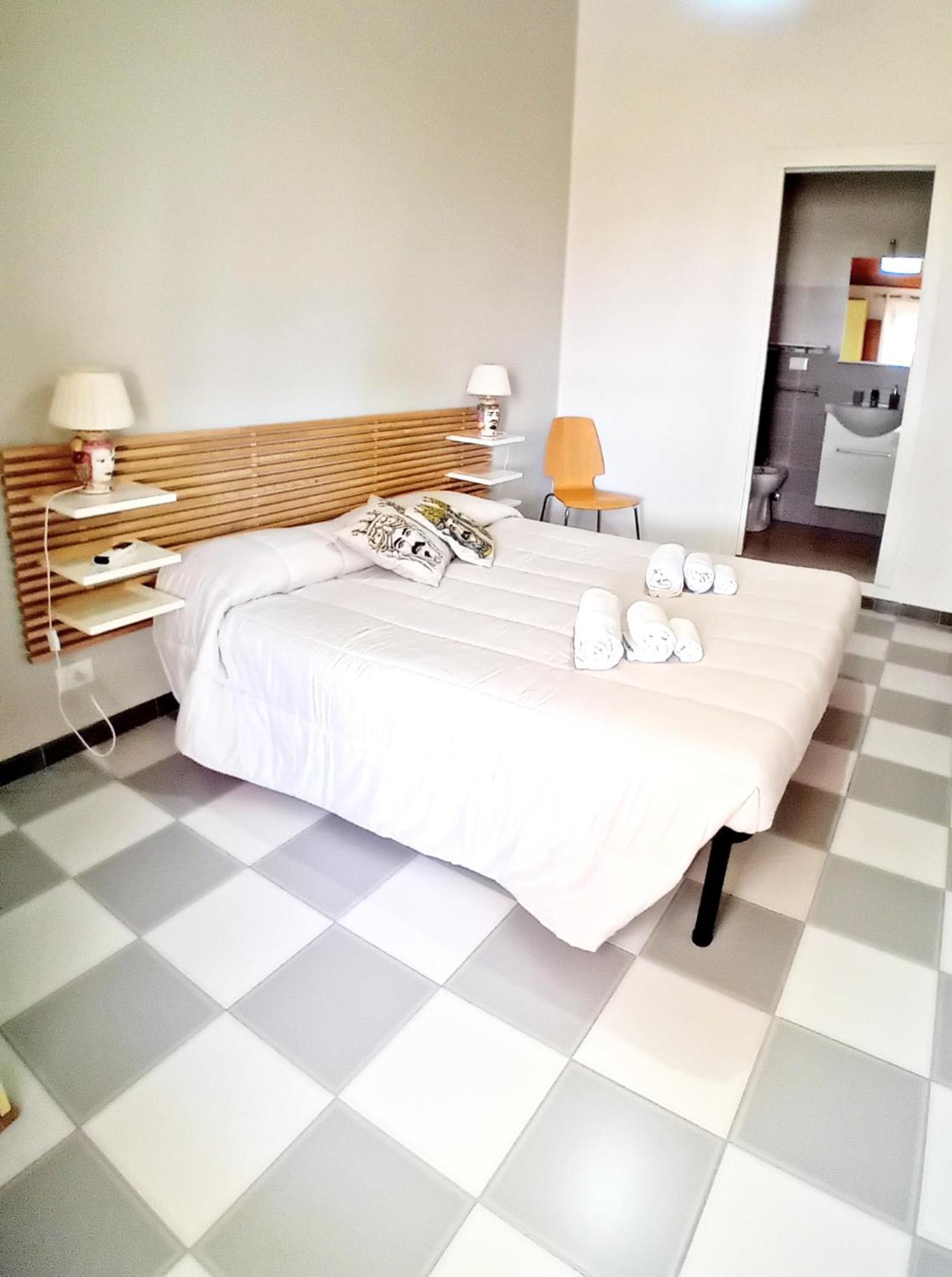 Sikelia Room 卡斯泰拉马莱 外观 照片