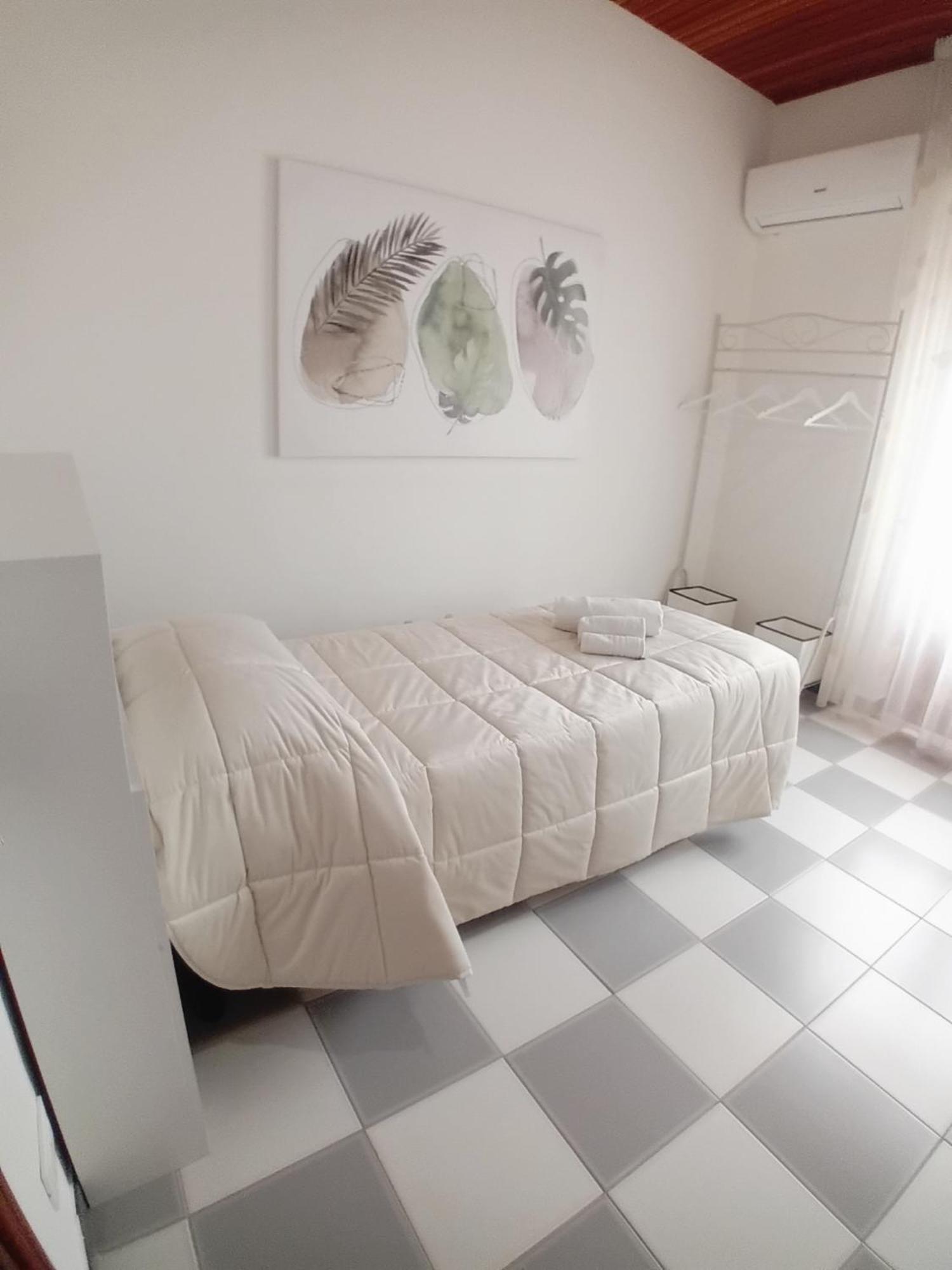 Sikelia Room 卡斯泰拉马莱 外观 照片
