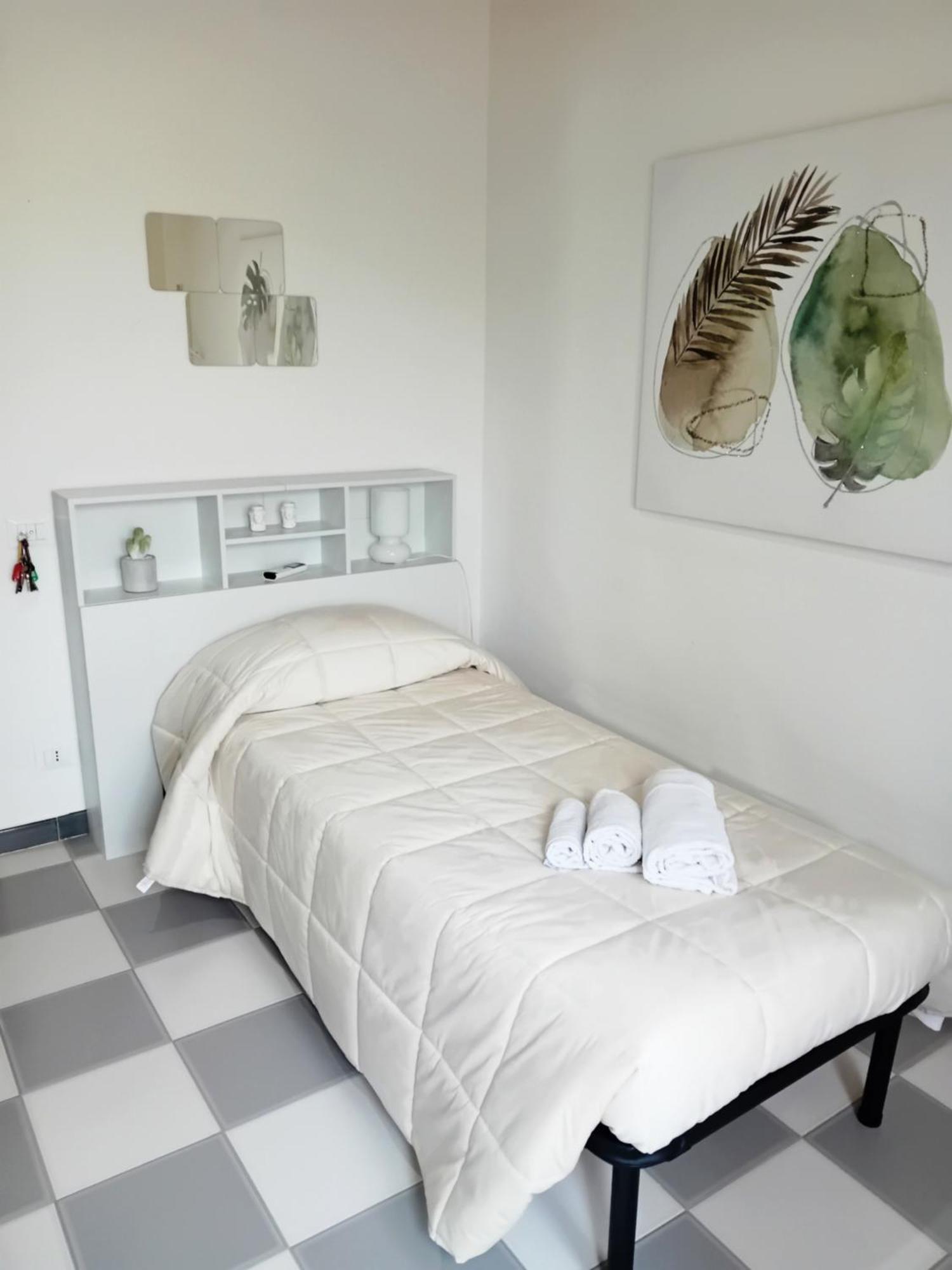 Sikelia Room 卡斯泰拉马莱 外观 照片